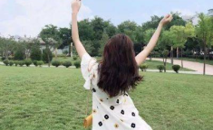 背影图片女生唯美图片,唯美女生映入眼帘